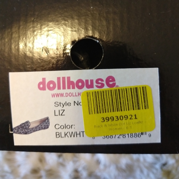 Dollhouse Pointy Toe Flats - Picture 6 of 6